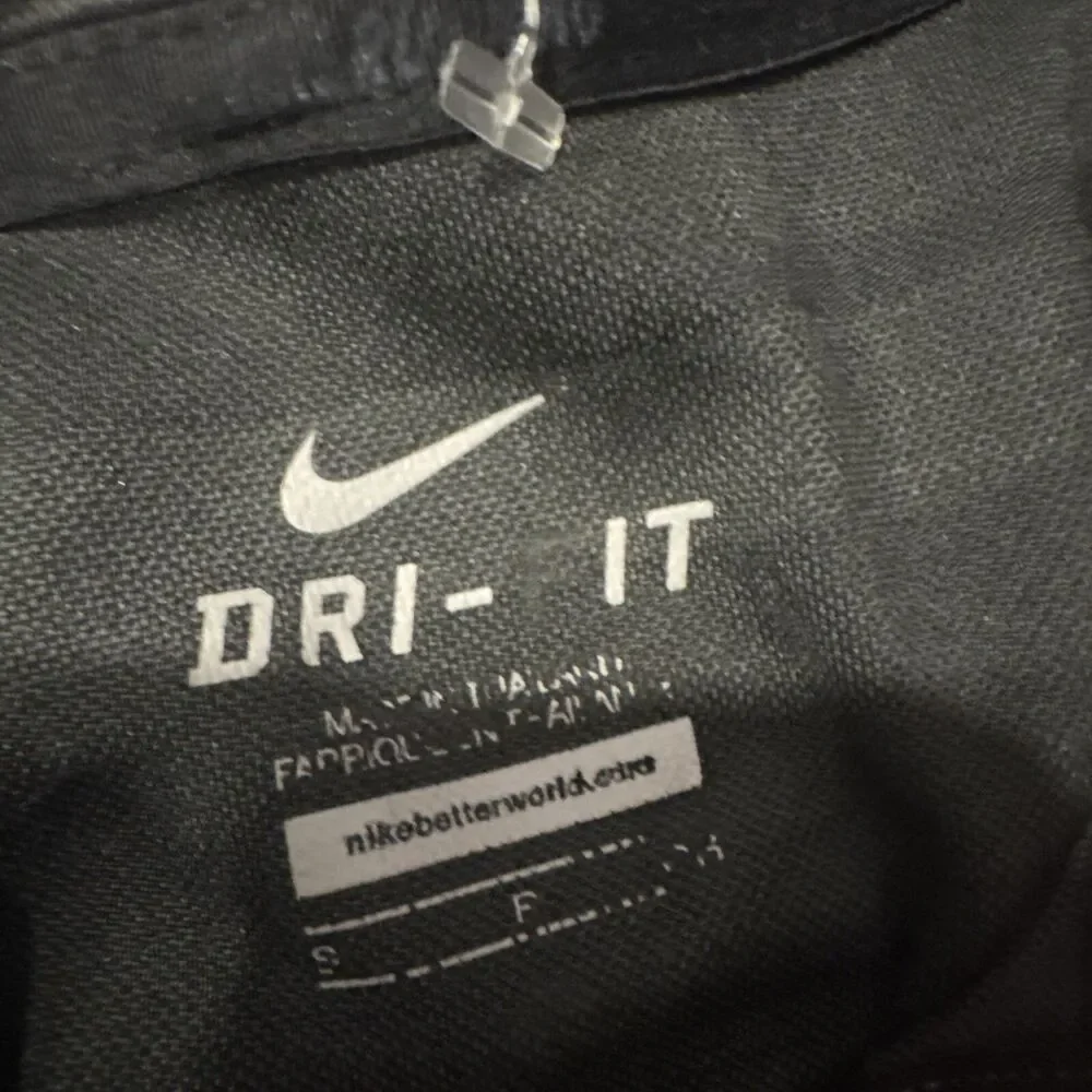 Nike Running Lightweight Long Sleeve Running 1/4 Zip Top; USA America; Adult Sm
